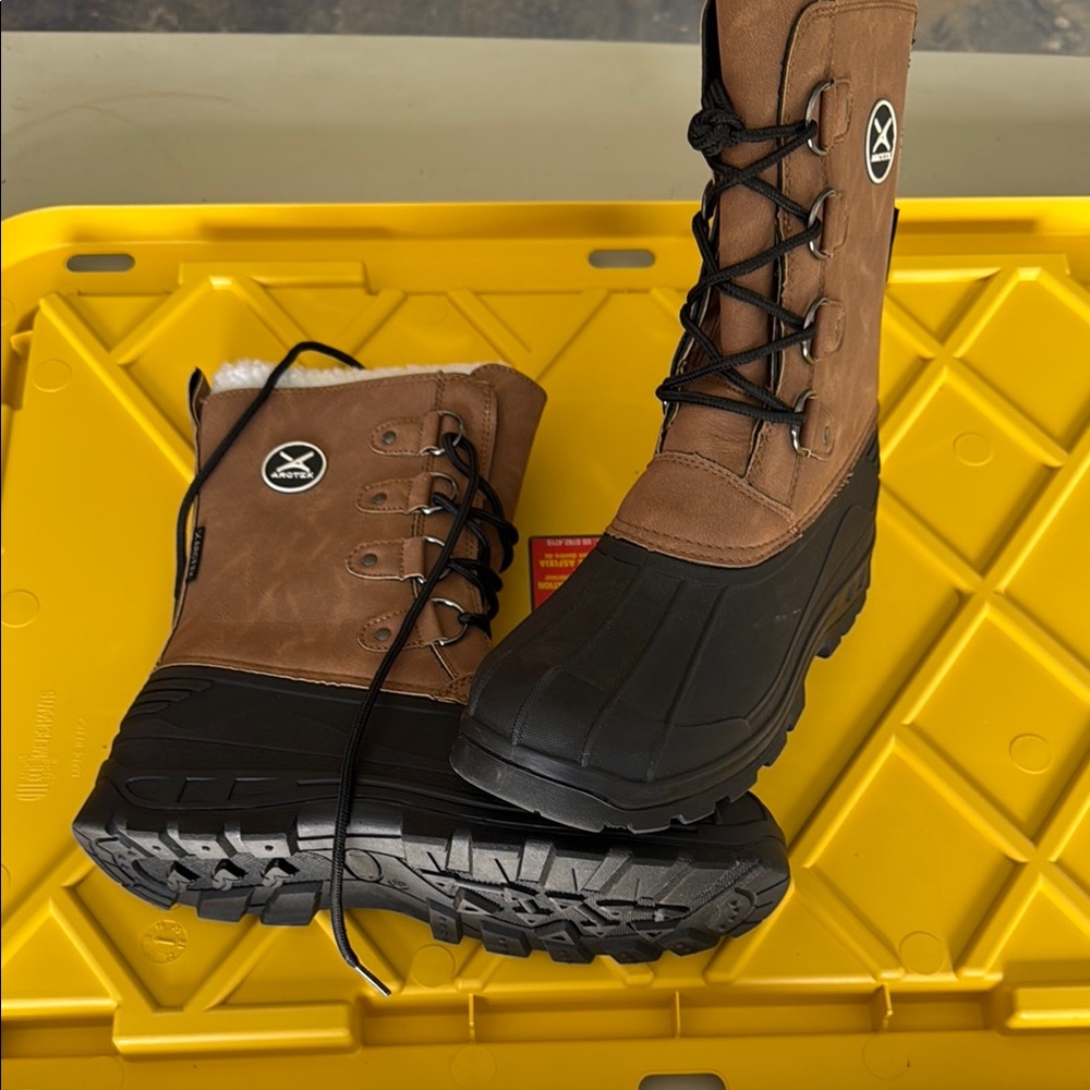 Arctix Men's Brown and Black Winter Boots